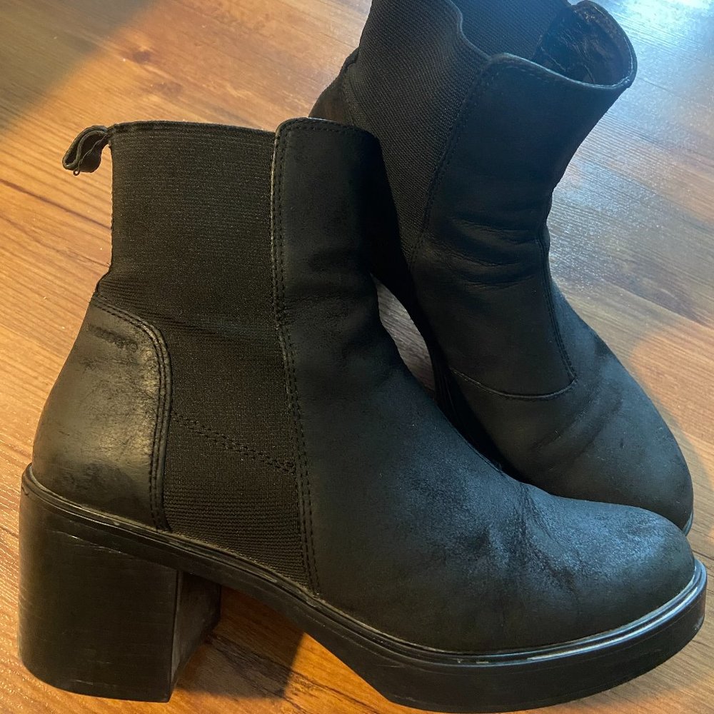Black Heeled Boot 9 -  UO Vagabond Shoemak…